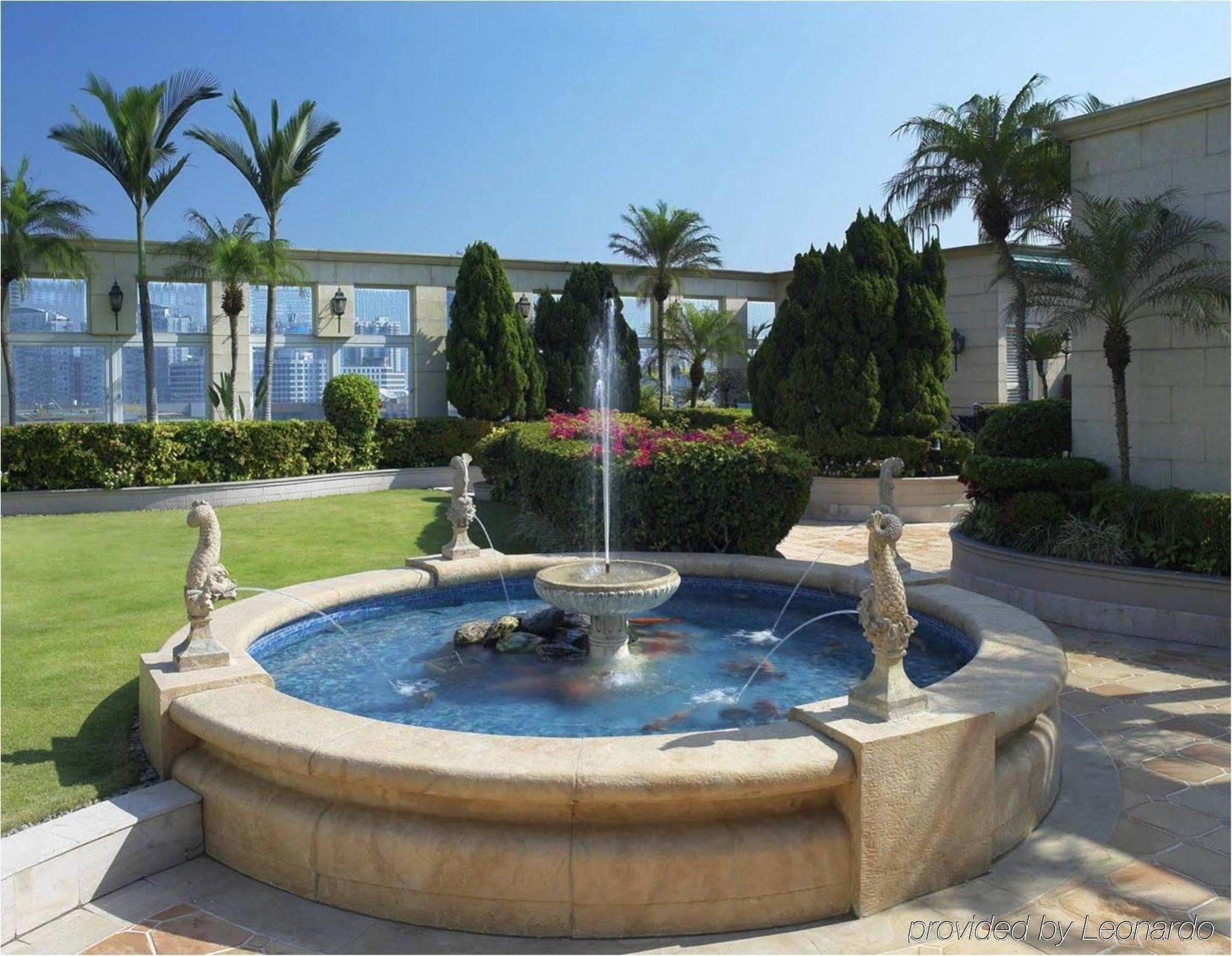 The Royal Garden Hotel Hong Kong Amenities photo Fountain at the University of Haifa